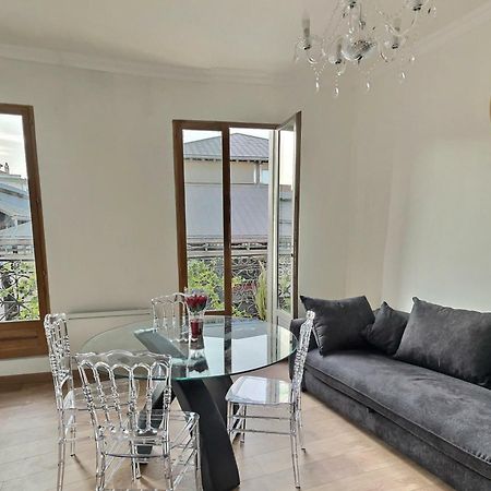 Appartement De Charme Avec Balcon Au Pied Des Commerces Beziers Exterior photo